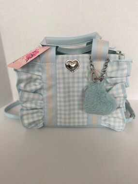 Betsey Johnson LBRUFFLE
Canvas Light Blue White Check
Bag Heart Charm Ruffles